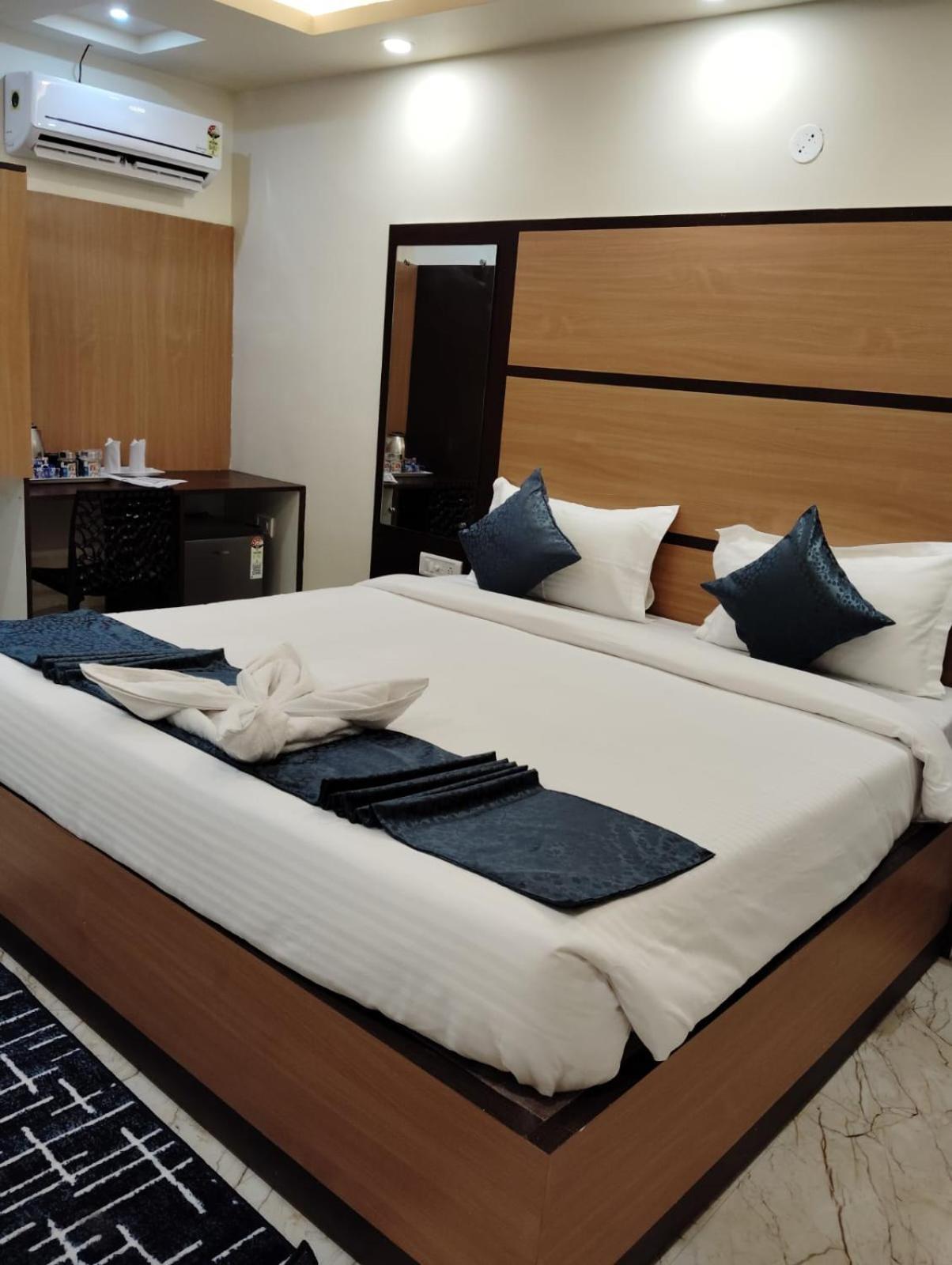 Mom Hotel - Unit Of Mom Hotel プリ エクステリア 写真